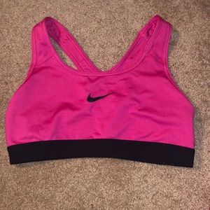 women size small NIKE sports bra